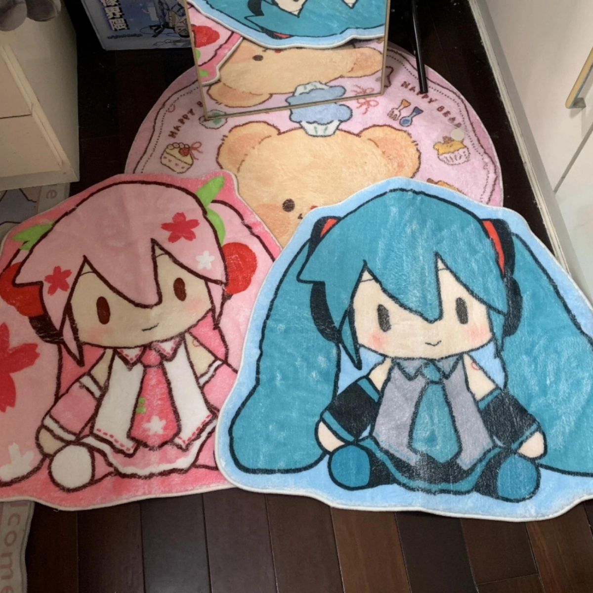 かわいい初音ミク ラグ アニメ キュートマット 浴室用滑り止 - Home Goods Bathroom Rugs のレビューと価格