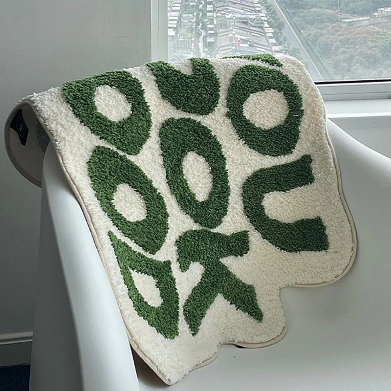 タフトユールックグッドラグ カスタム手作りラグ、タフトラグ、 - Home Goods Bathroom Rugs のレビューと価格